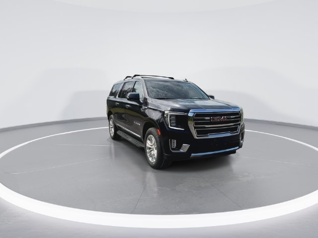Certified 2023 GMC Yukon XL SLT w/ SLT Premium Package AWD/4WD image 2