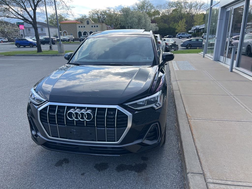 Used 2025 Audi Q3 2.0T Premium w/ Convenience Package AWD/4WD image 46