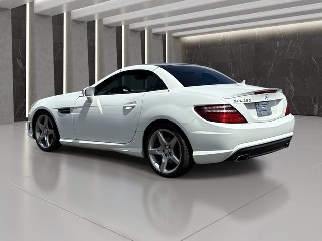 Used 2014 Mercedes-Benz SLK 250 image 4
