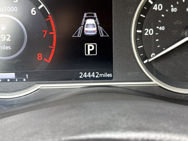 Used 2025 Nissan Versa SV w/ Trunk Package FWD image 5