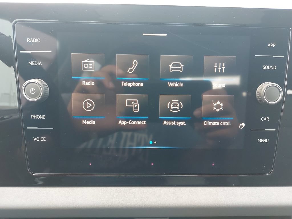 New 2026 Volkswagen Jetta SE FWD image 18