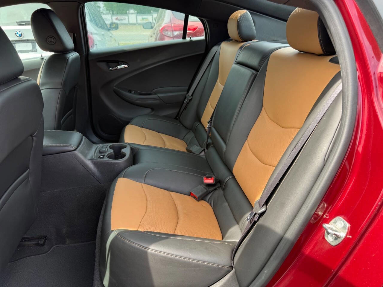 Used 2017 Chevrolet Volt Premier w/ Driver Confidence II Package image 10