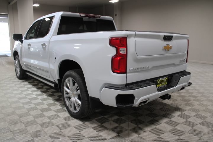 New 2026 Chevrolet Silverado 1500 High Country AWD/4WD image 10