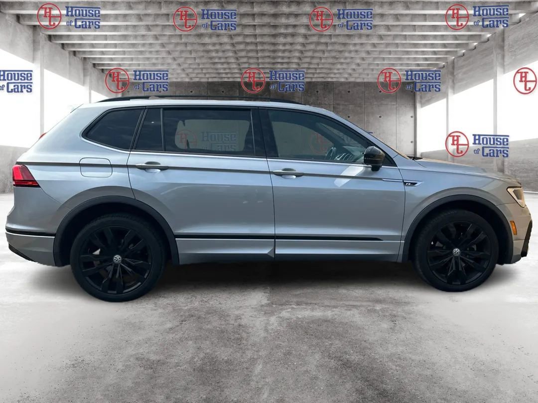 Used 2020 Volkswagen Tiguan SE R-Line w/ 3rd Row Seat Package image 4