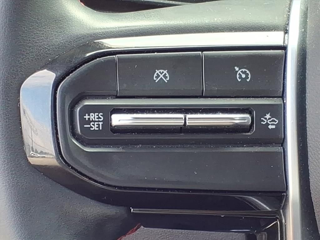 Used 2023 Chevrolet Colorado Z71 w/ Z71 Convenience Package 2 image 18