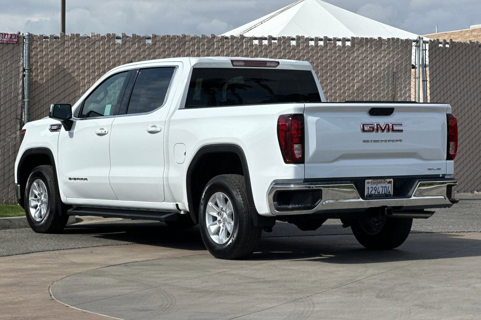 Certified 2024 GMC Sierra 1500 SLE image 6