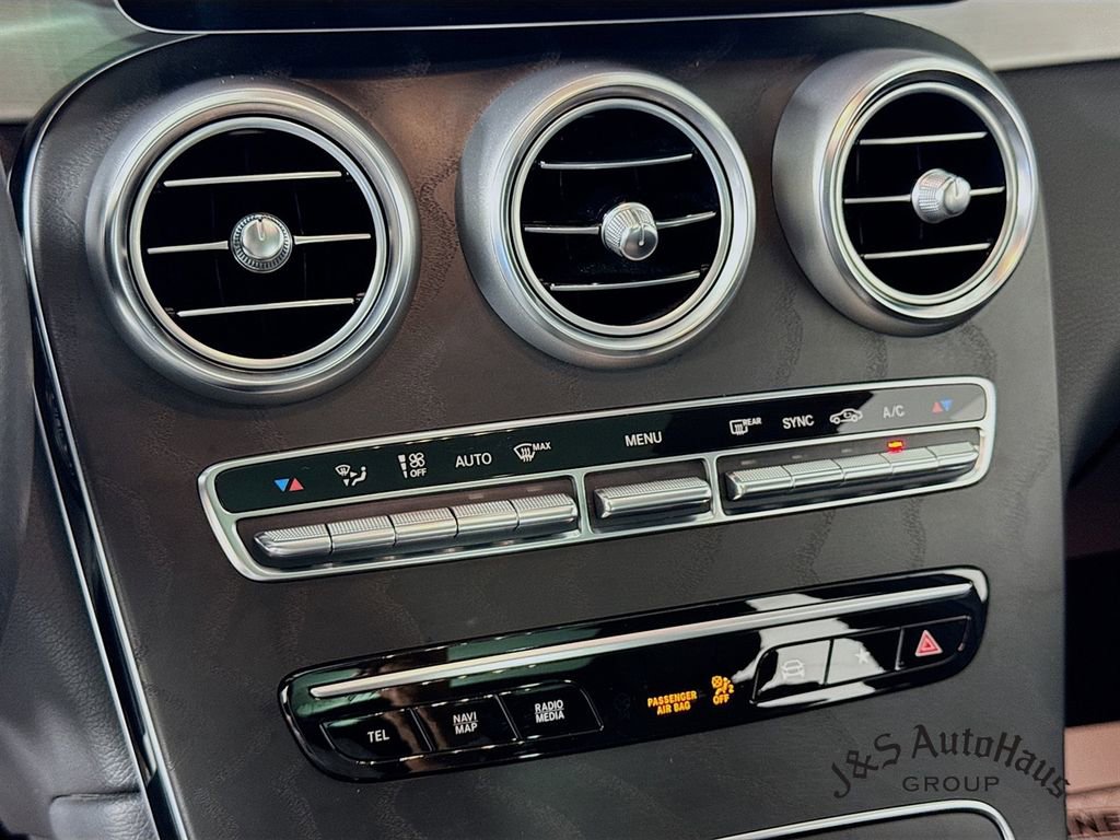 Used 2022 Mercedes-Benz GLC 300 GLC 300 image 19