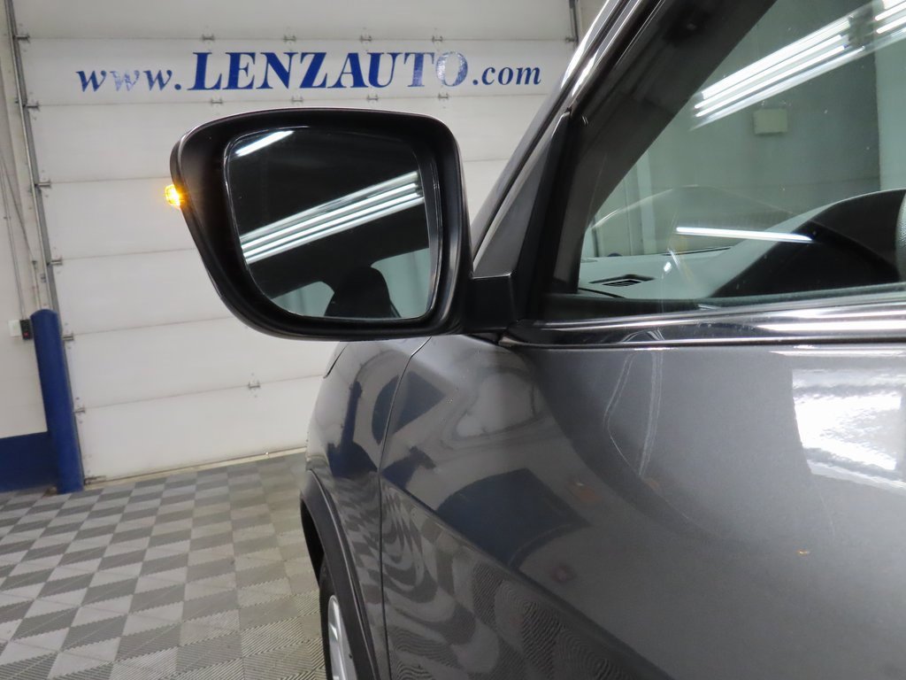 Used 2019 Nissan Rogue Sport SV image 53