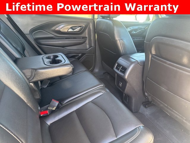 Used 2024 GMC Terrain SLT image 18