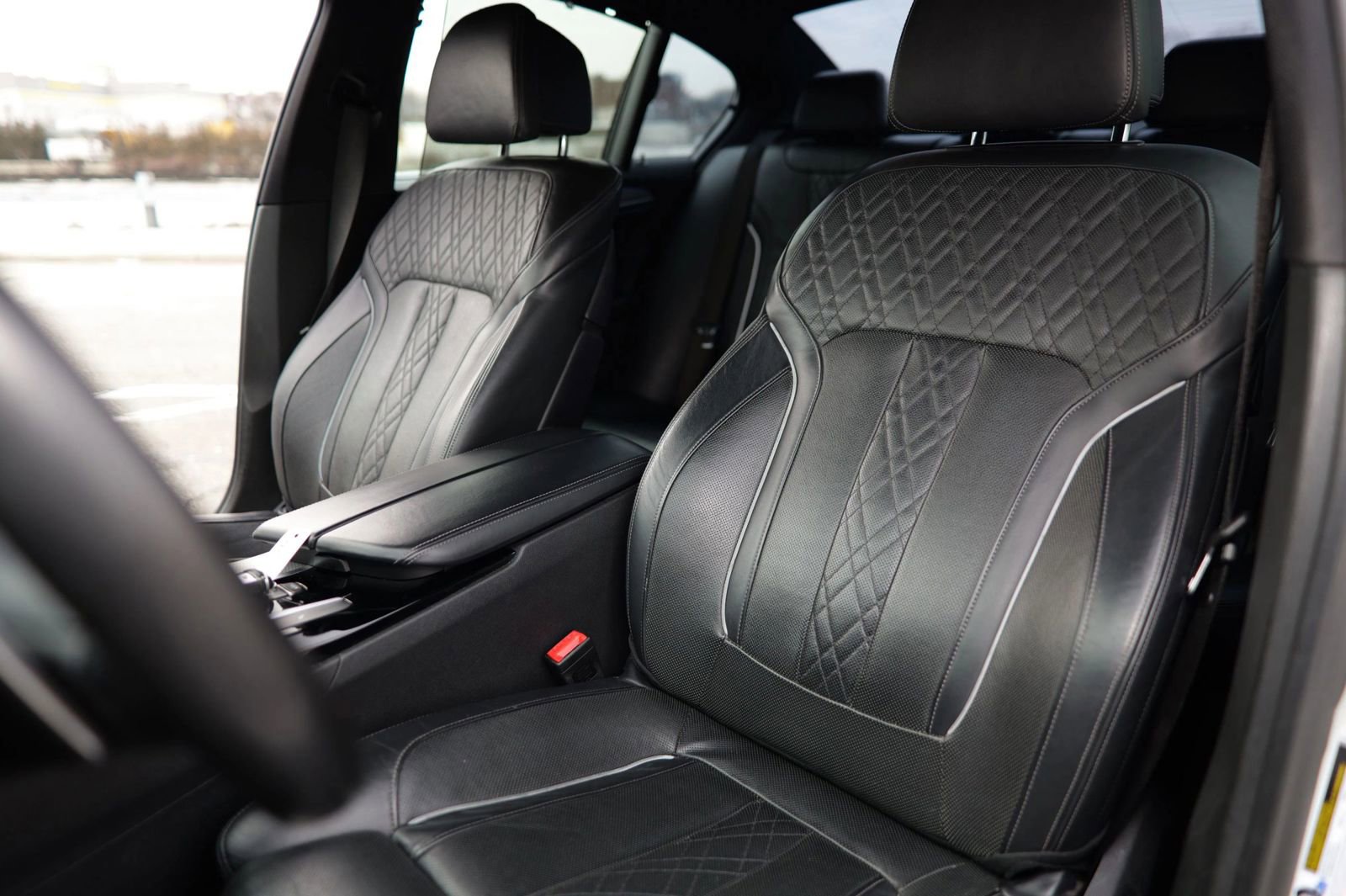 Used 2018 BMW M550i xDrive image 20