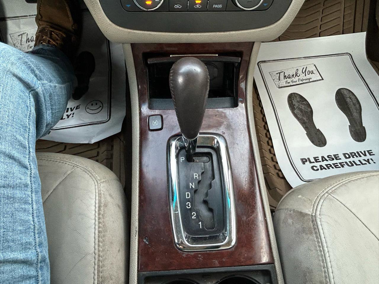 Used 2008 Buick Lucerne CXL w/ Ultra Confidence Package FWD image 23