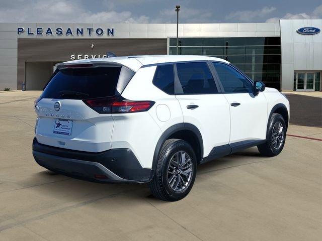 Used 2023 Nissan Rogue S image 5