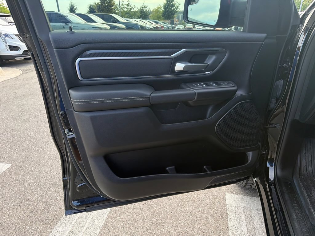 New 2025 RAM 1500 Lone Star AWD/4WD image 17