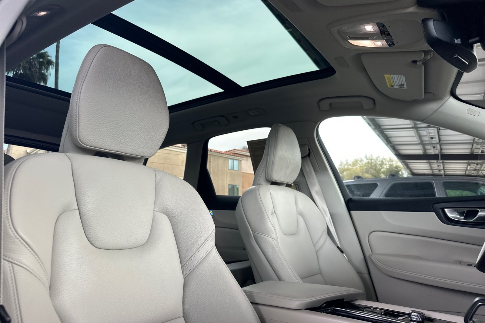 Certified 2023 Volvo XC60 B5 Plus w/ Climate Package FWD image 19
