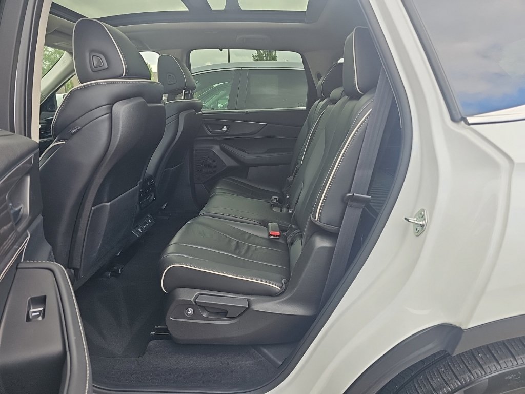 Used 2022 Acura MDX w/ Advance Package AWD/4WD image 32