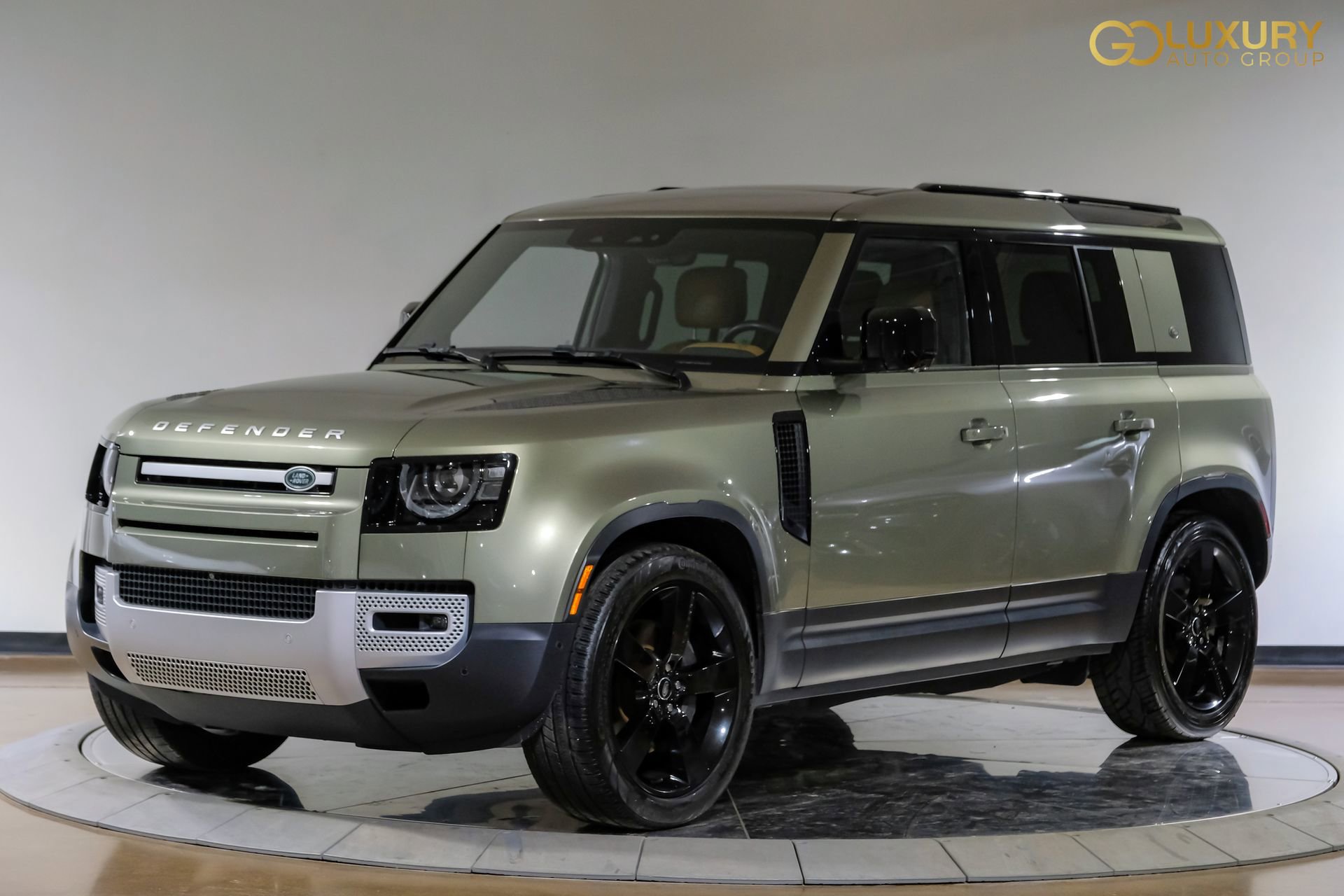 Used 2023 Land Rover Defender 110 SE AWD/4WD image 8