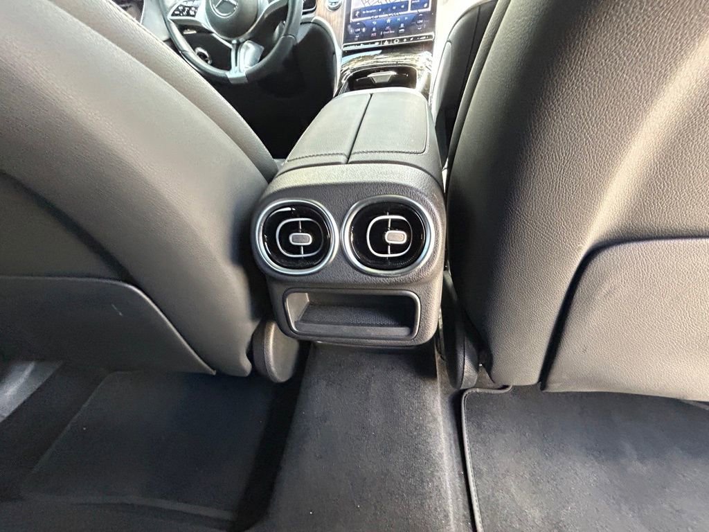 Used 2023 Mercedes-Benz GLC 300 4MATIC w/ Exclusive Trim Package image 35