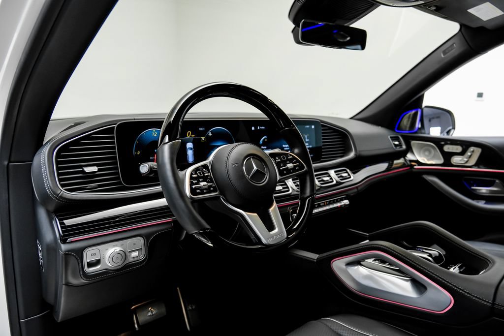 Used 2022 Mercedes-Benz Maybach GLS 600 4MATIC image 5