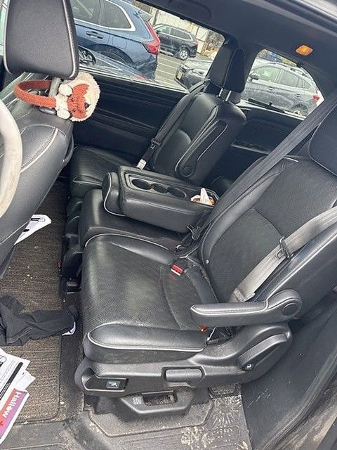 Used 2022 Honda Odyssey Elite image 7