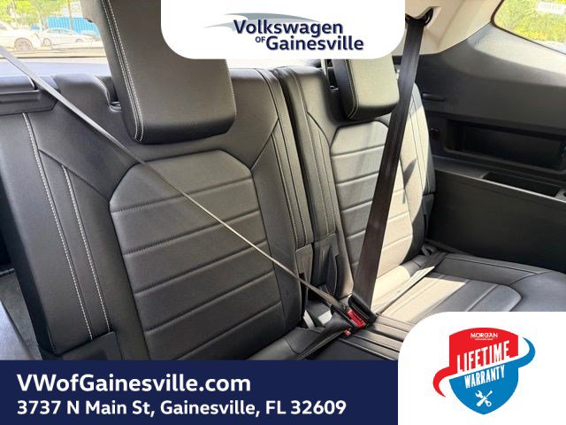 Certified 2025 Volkswagen Atlas SEL AWD/4WD image 8