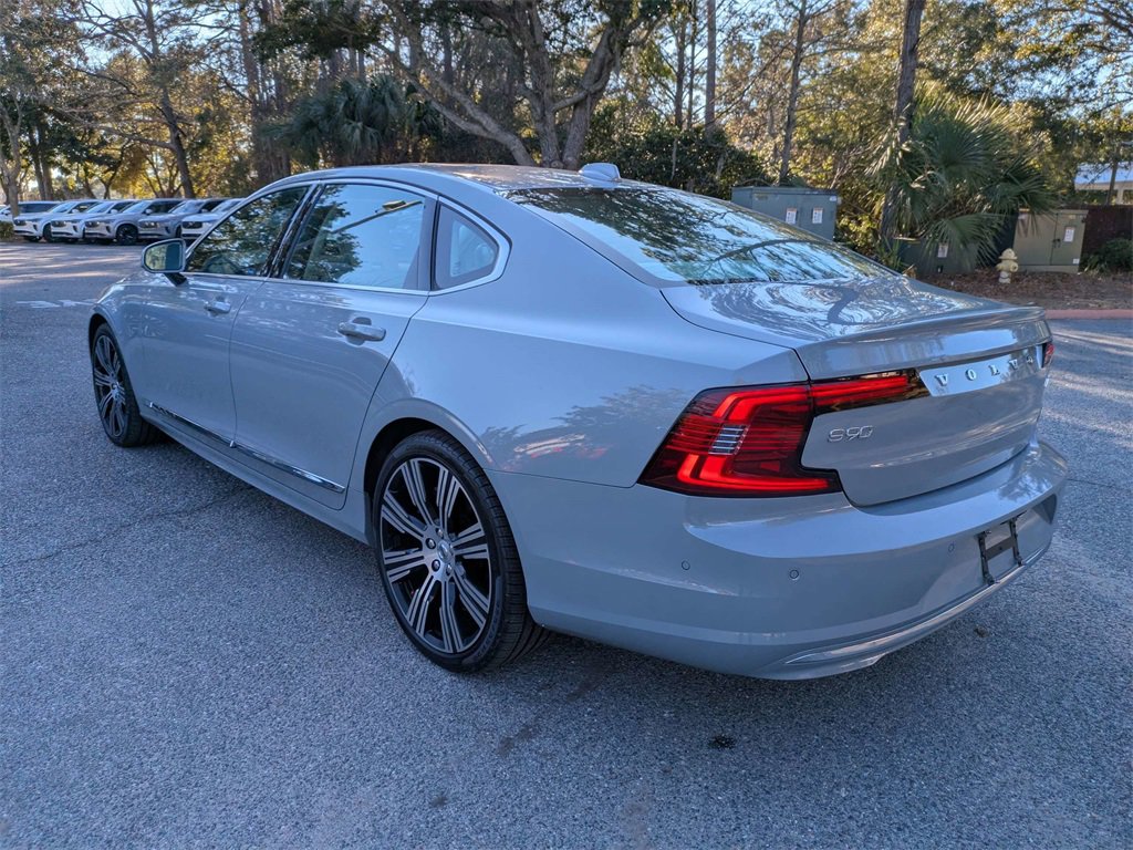 Used 2025 Volvo S90 B6 Plus image 6