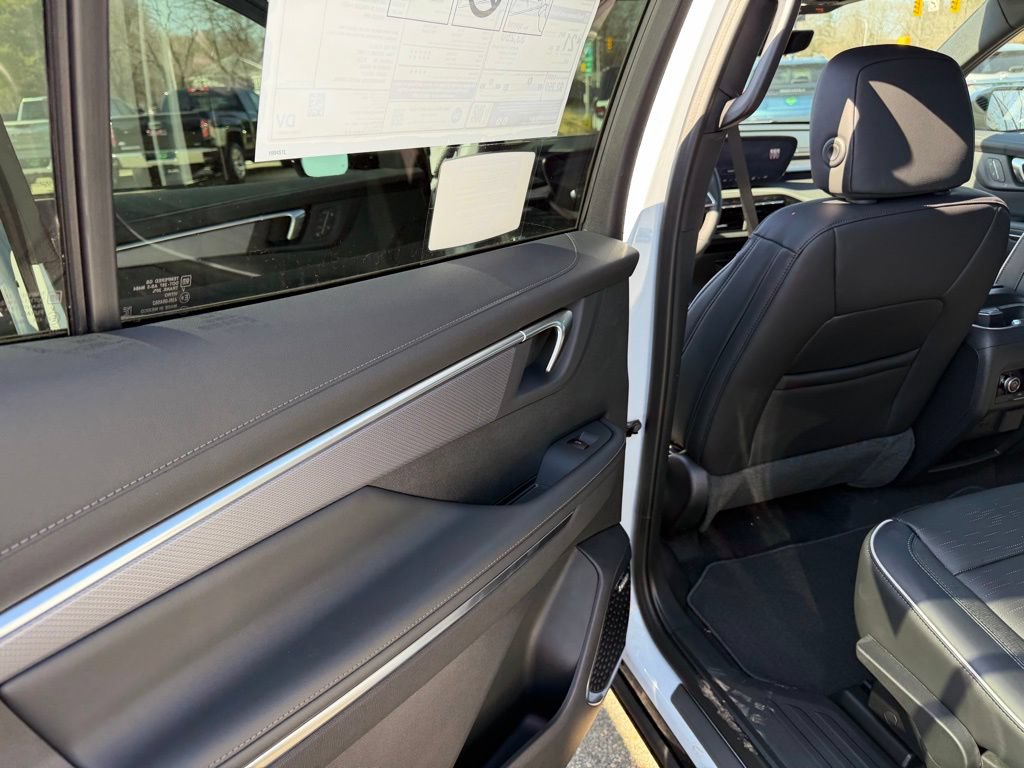 New 2026 Buick Enclave Sport Touring w/ Power Package AWD/4WD image 15