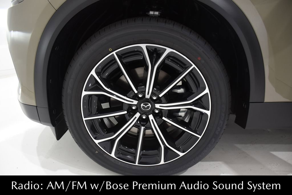 New 2025 MAZDA CX-70 Plug-In Hybrid w/ Premium Plus AWD/4WD image 6