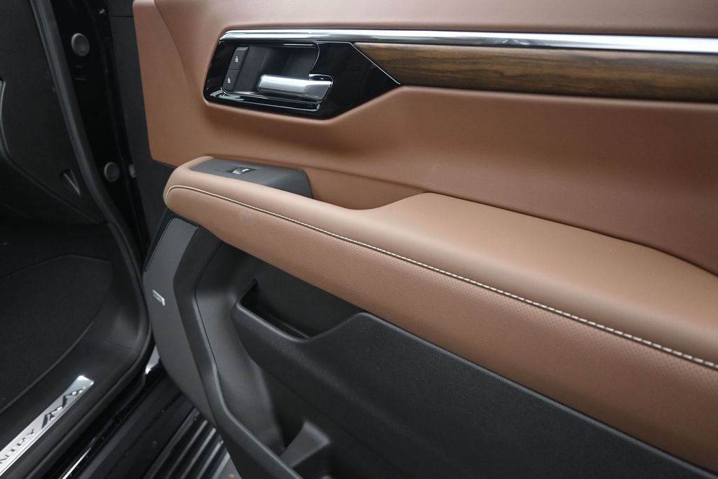 New 2026 Chevrolet Suburban High Country RWD image 43