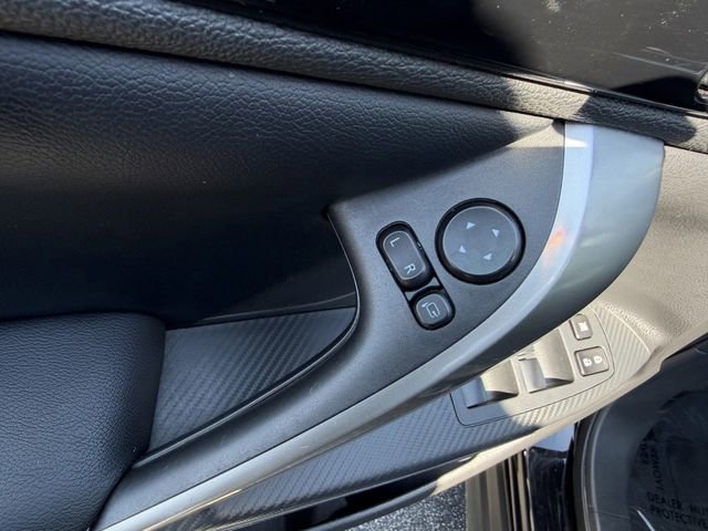 Used 2024 Mitsubishi Eclipse Cross SE image 10