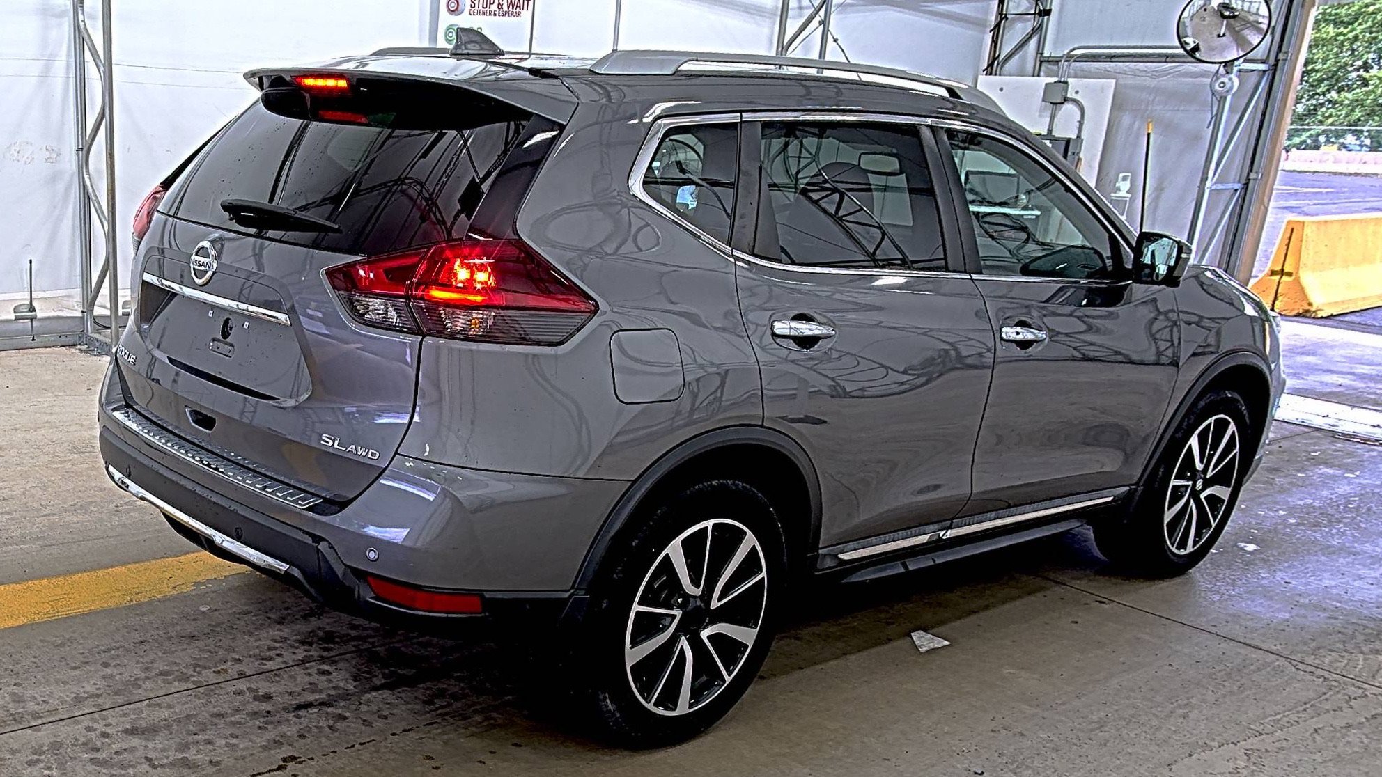Used 2020 Nissan Rogue SL AWD/4WD image 4