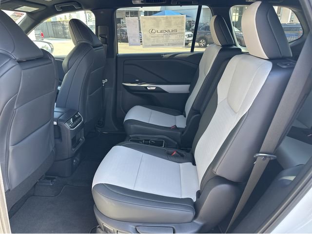 New 2026 Lexus TX 500h AWD image 8