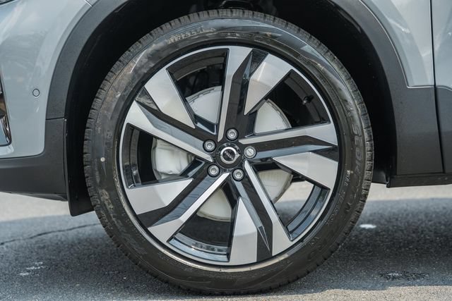 New 2026 Volvo XC40 B5 Ultra w/ Protection Package Premier AWD/4WD image 18