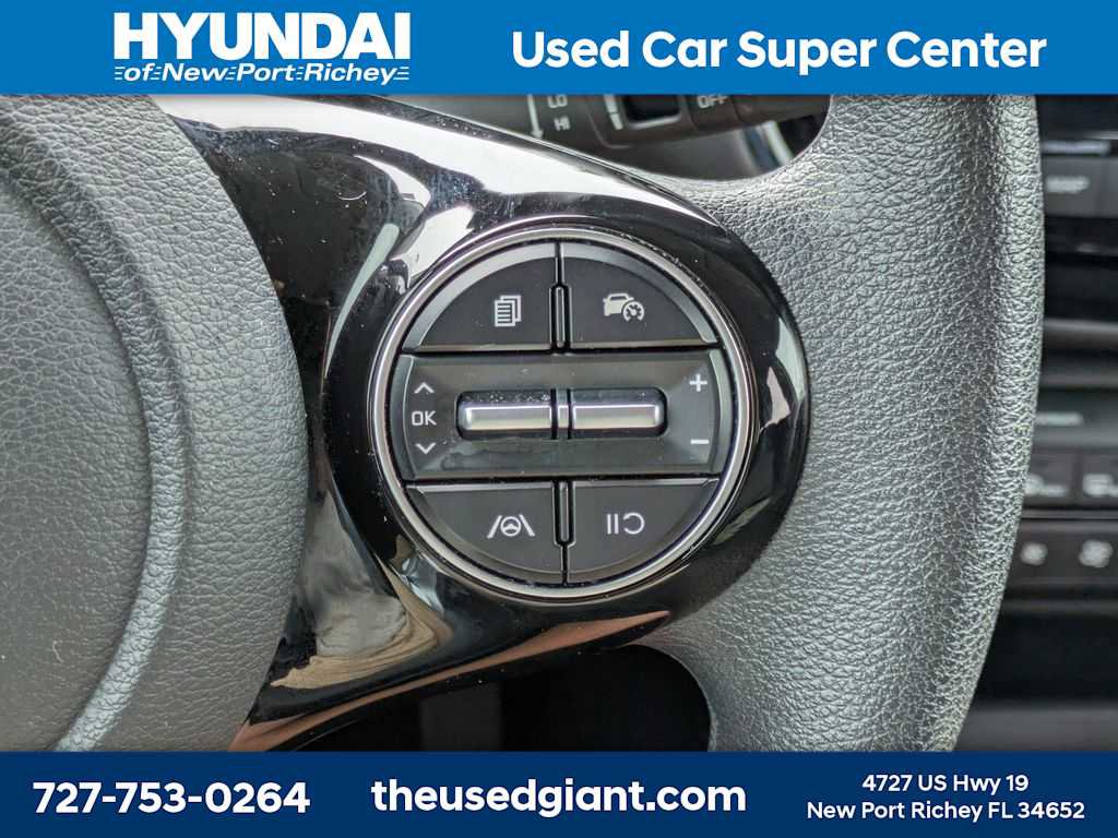 Used 2023 Kia Soul S image 29