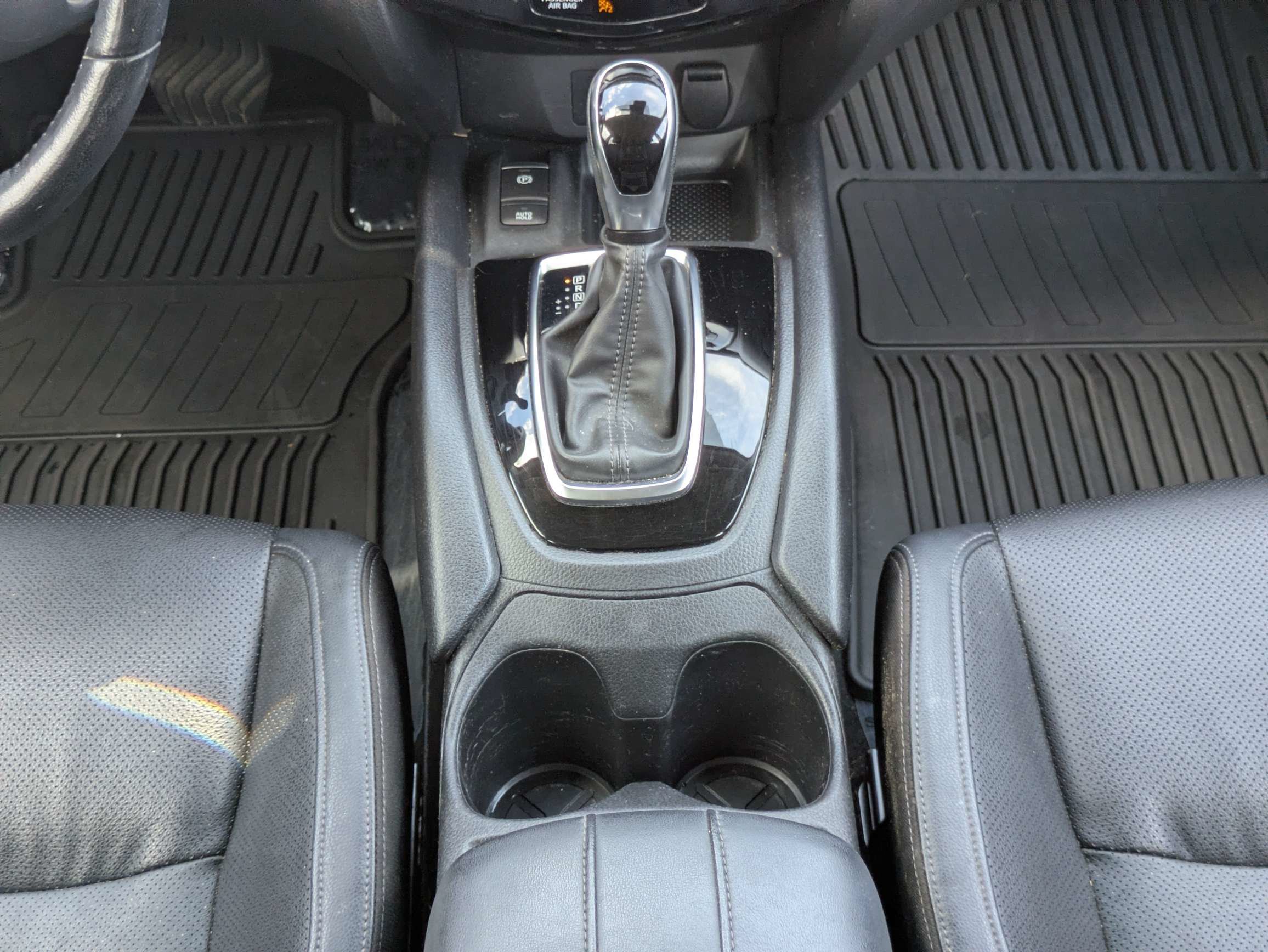 Used 2022 Nissan Rogue Sport SL FWD image 6