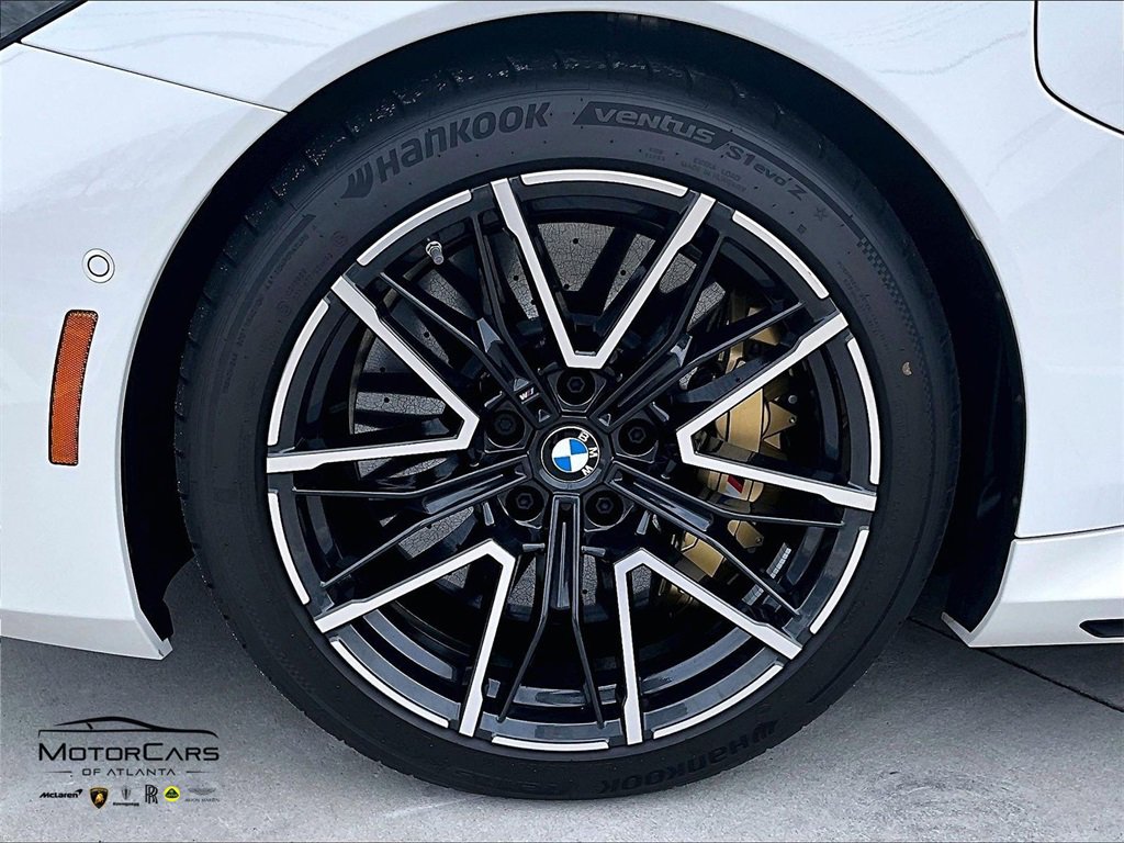 Used 2025 BMW M5 w/ Carbon Package image 10