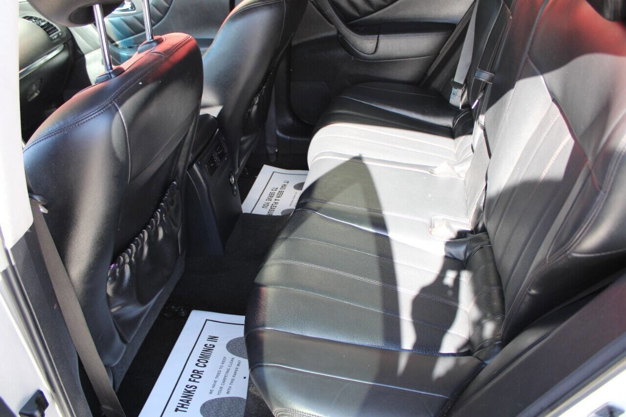 Used 2017 INFINITI QX70 2WD image 13