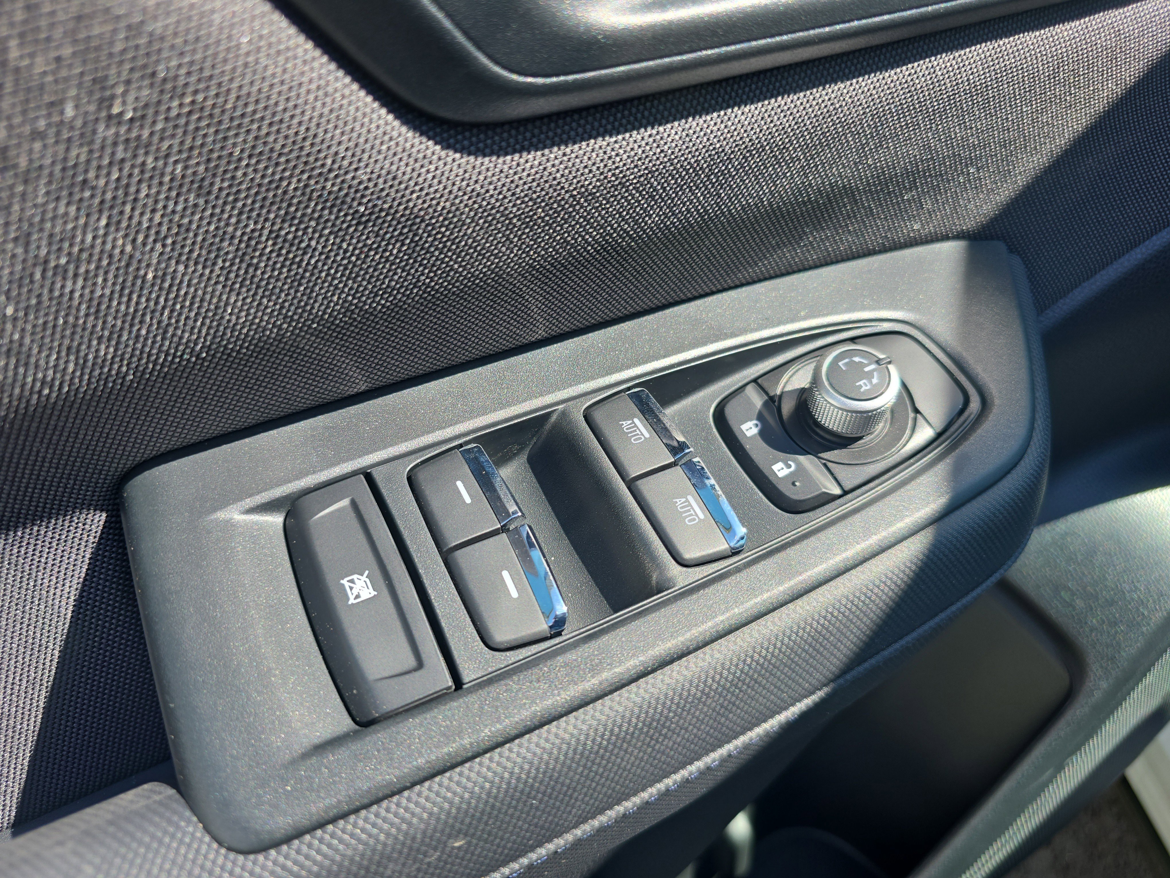 Used 2025 Subaru Forester Premium AWD/4WD image 18