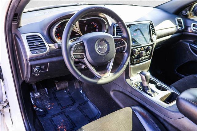 Used 2021 Jeep Grand Cherokee Laredo X AWD/4WD image 10