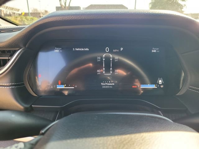 Used 2024 Jeep Grand Cherokee L Laredo image 24