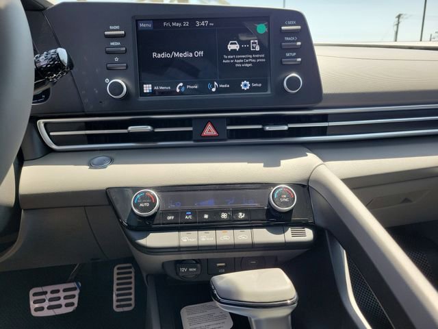 New 2026 Hyundai Elantra Sport FWD image 15