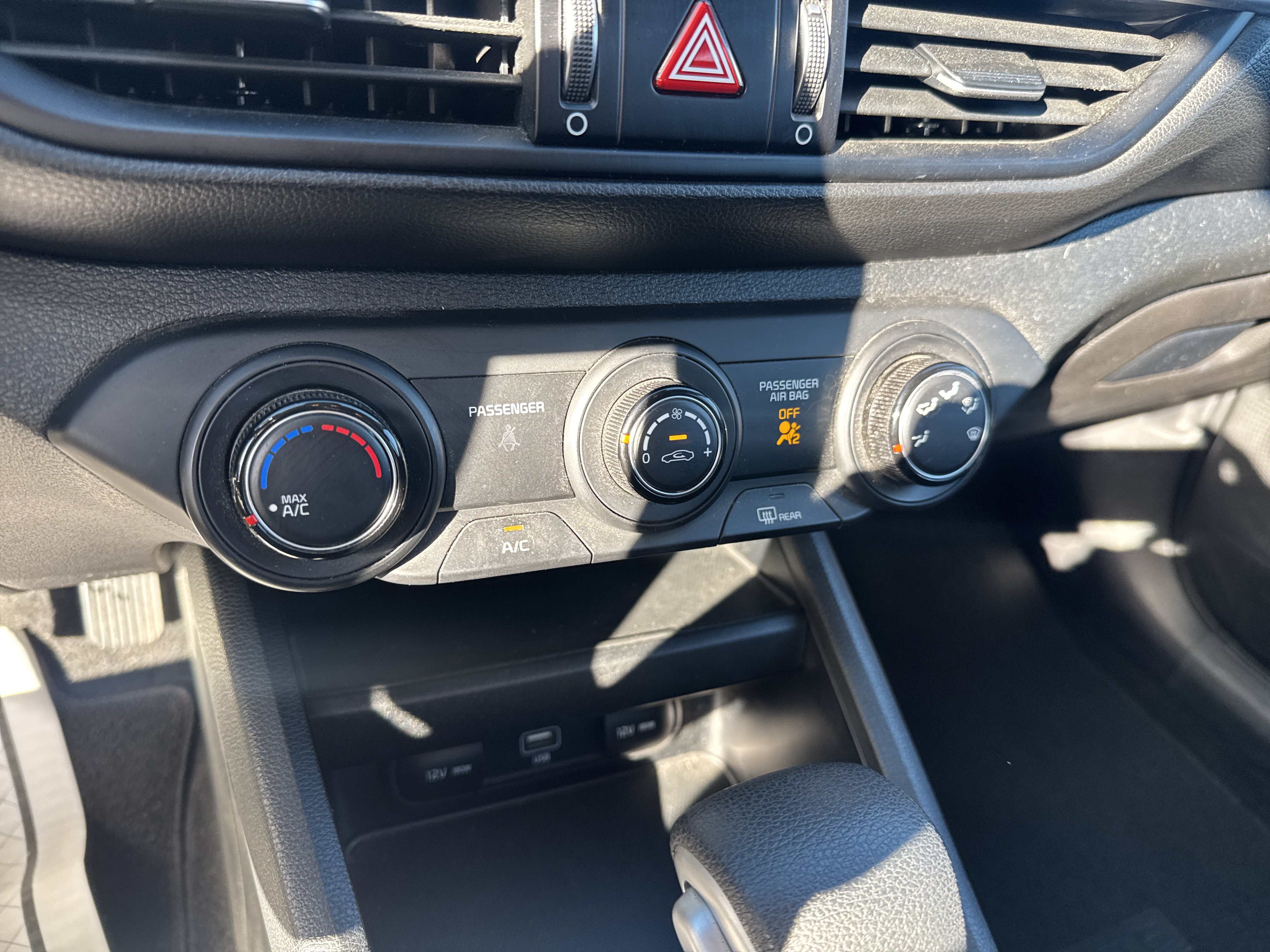 Used 2023 Kia Forte LXS w/ LXS Technology Package FWD image 25