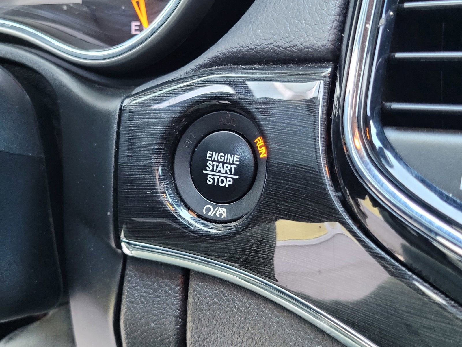 Used 2020 Jeep Grand Cherokee Trailhawk image 24