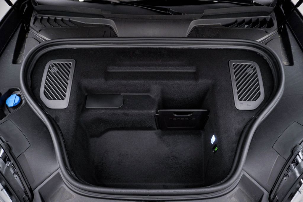 New 2026 Porsche Macan 4 Electric AWD/4WD image 29