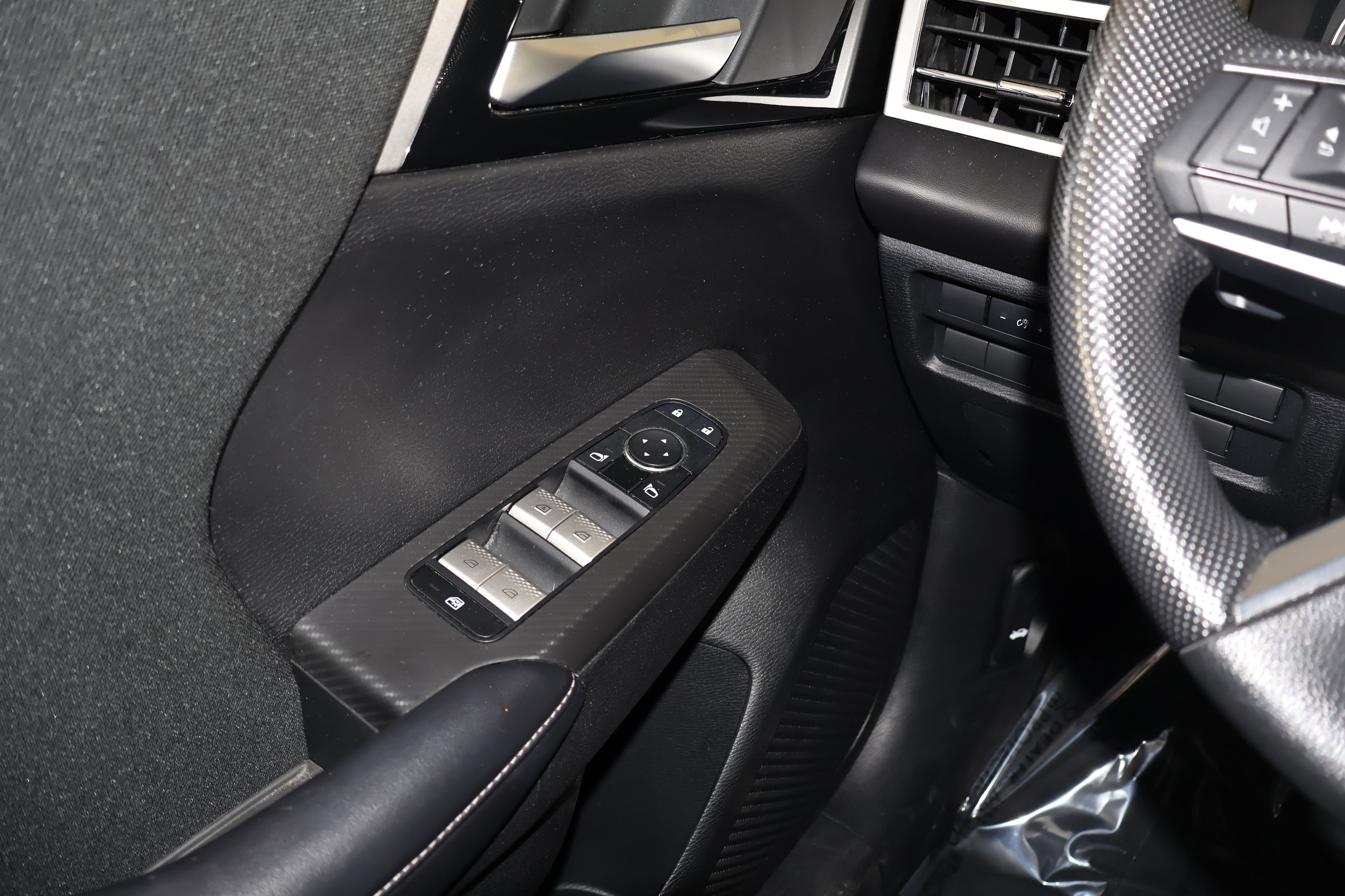 Used 2024 Mitsubishi Outlander ES image 31