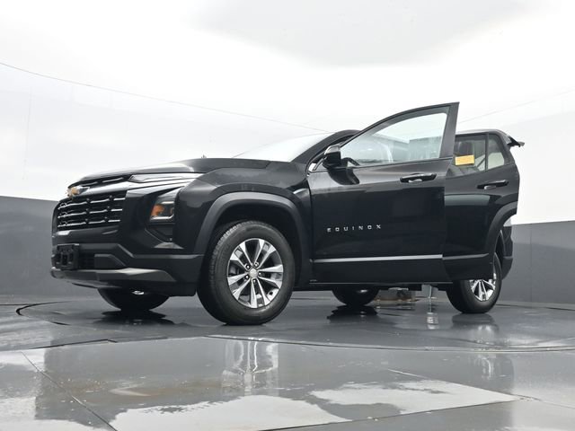 Used 2025 Chevrolet Equinox LT image 33