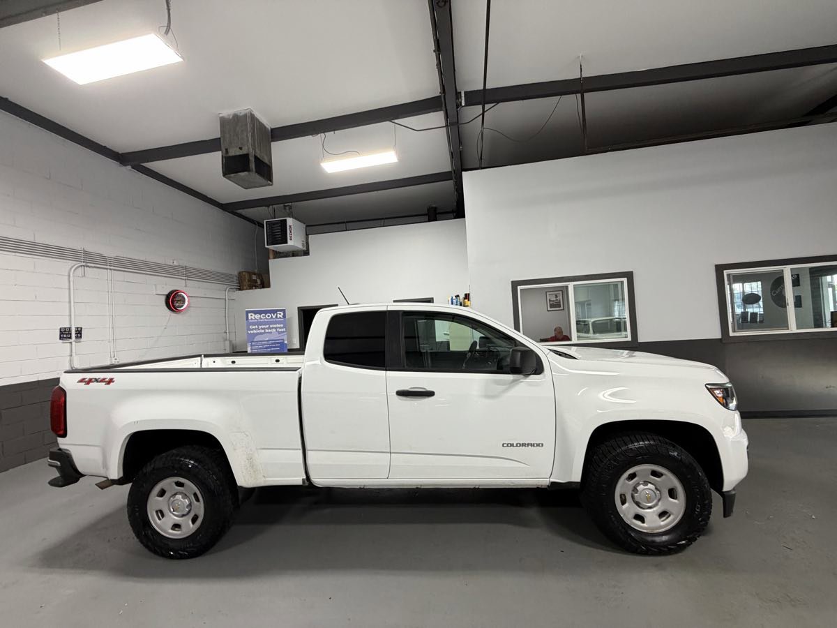 Used 2016 Chevrolet Colorado W/T w/ WT Convenience Package AWD/4WD image 4