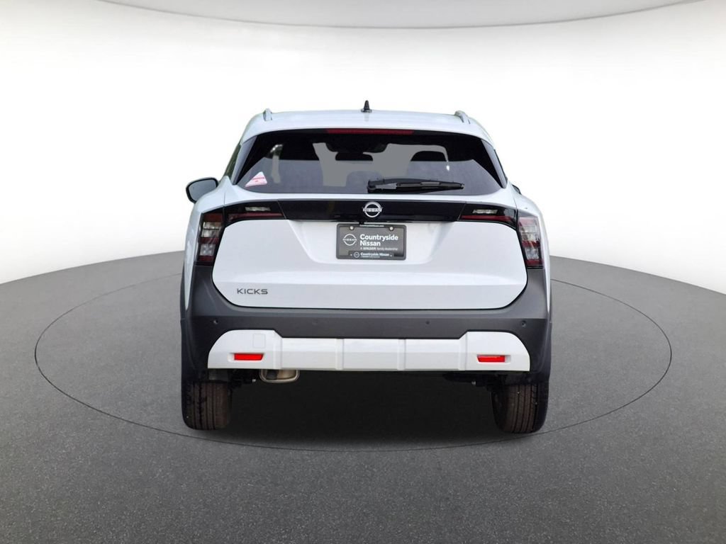 Used 2026 Nissan Kicks SV FWD image 6