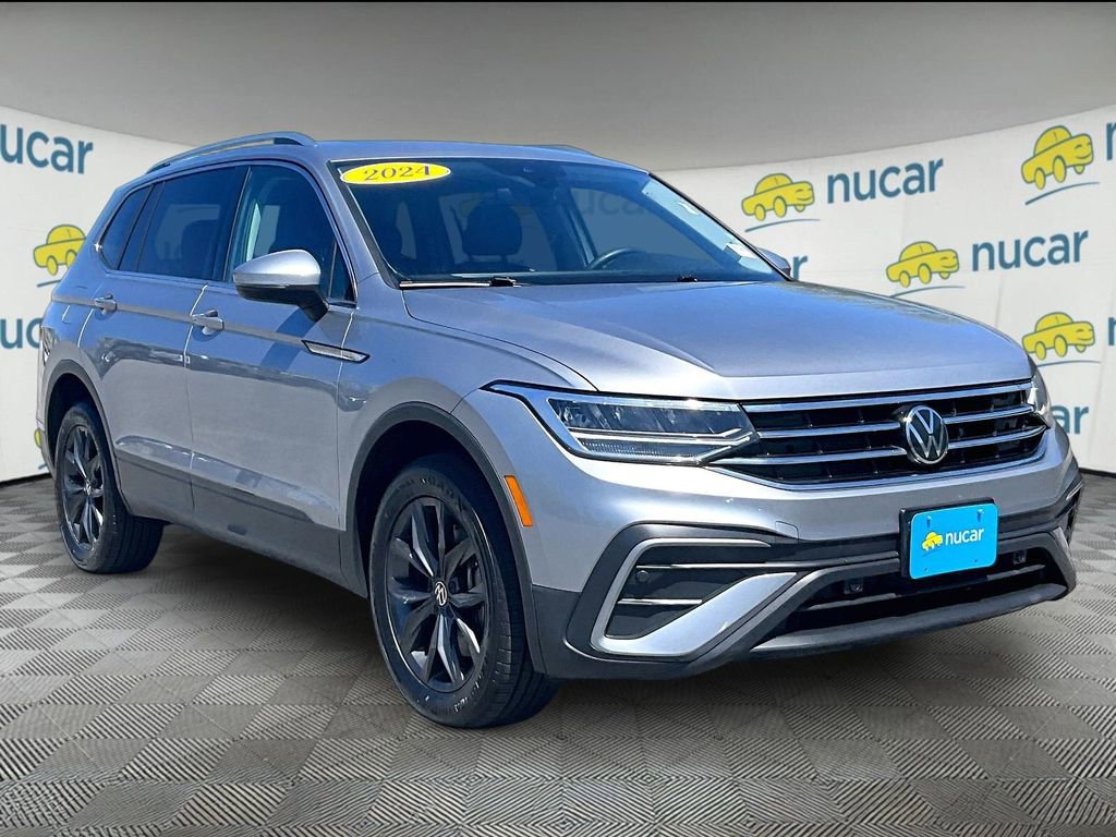 Used 2024 Volkswagen Tiguan SE AWD/4WD image 1