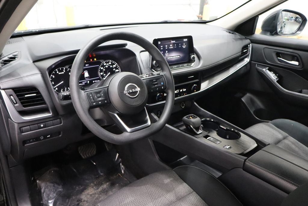 Used 2024 Nissan Rogue SV FWD image 22