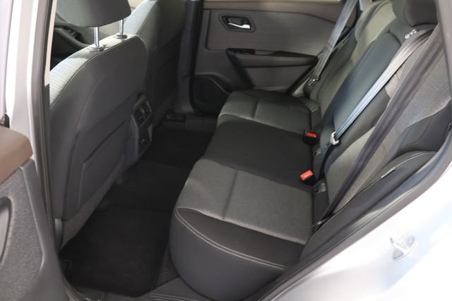 Used 2022 Nissan Rogue SV image 19